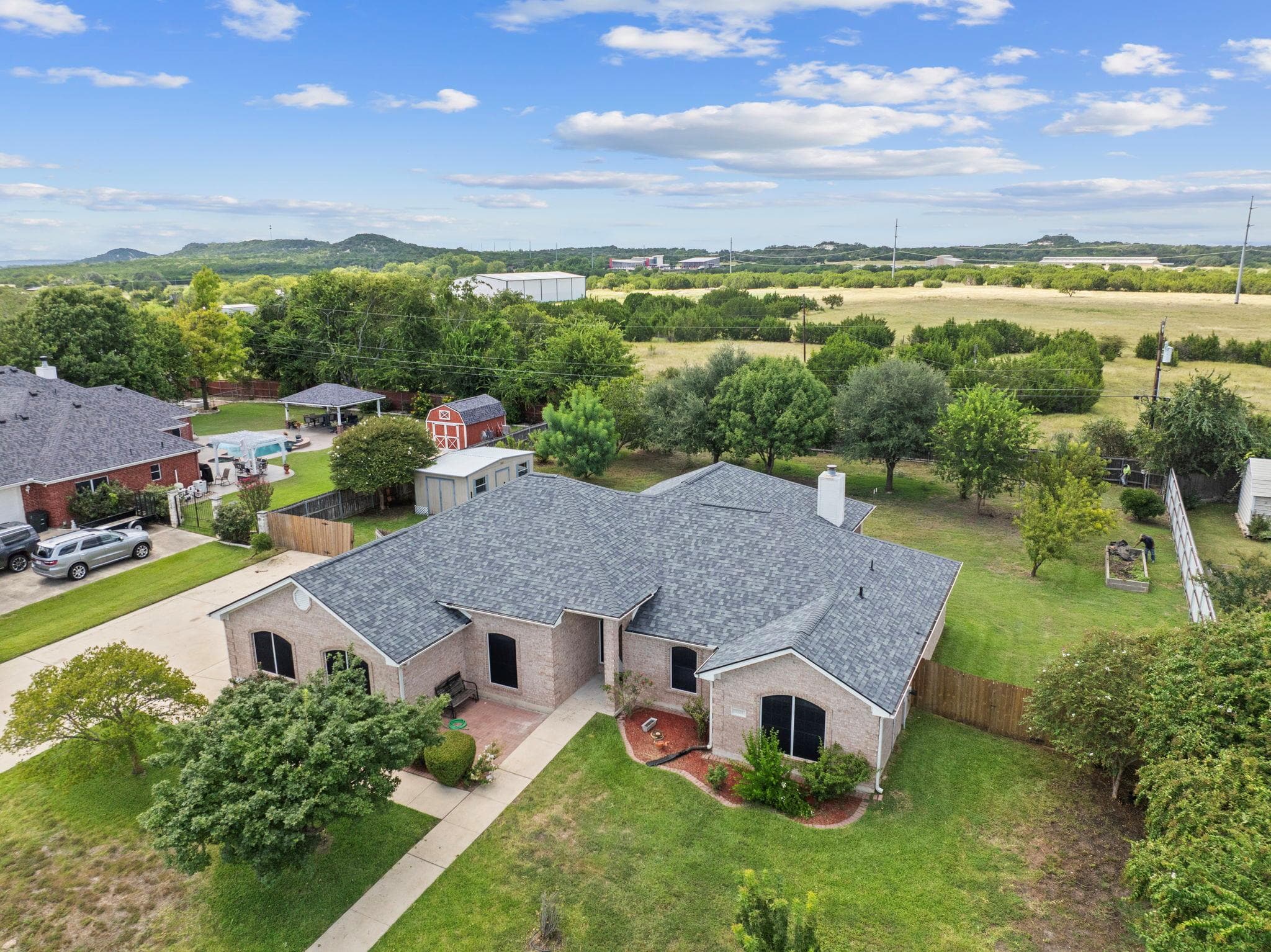 1203 Hummingbird Rd