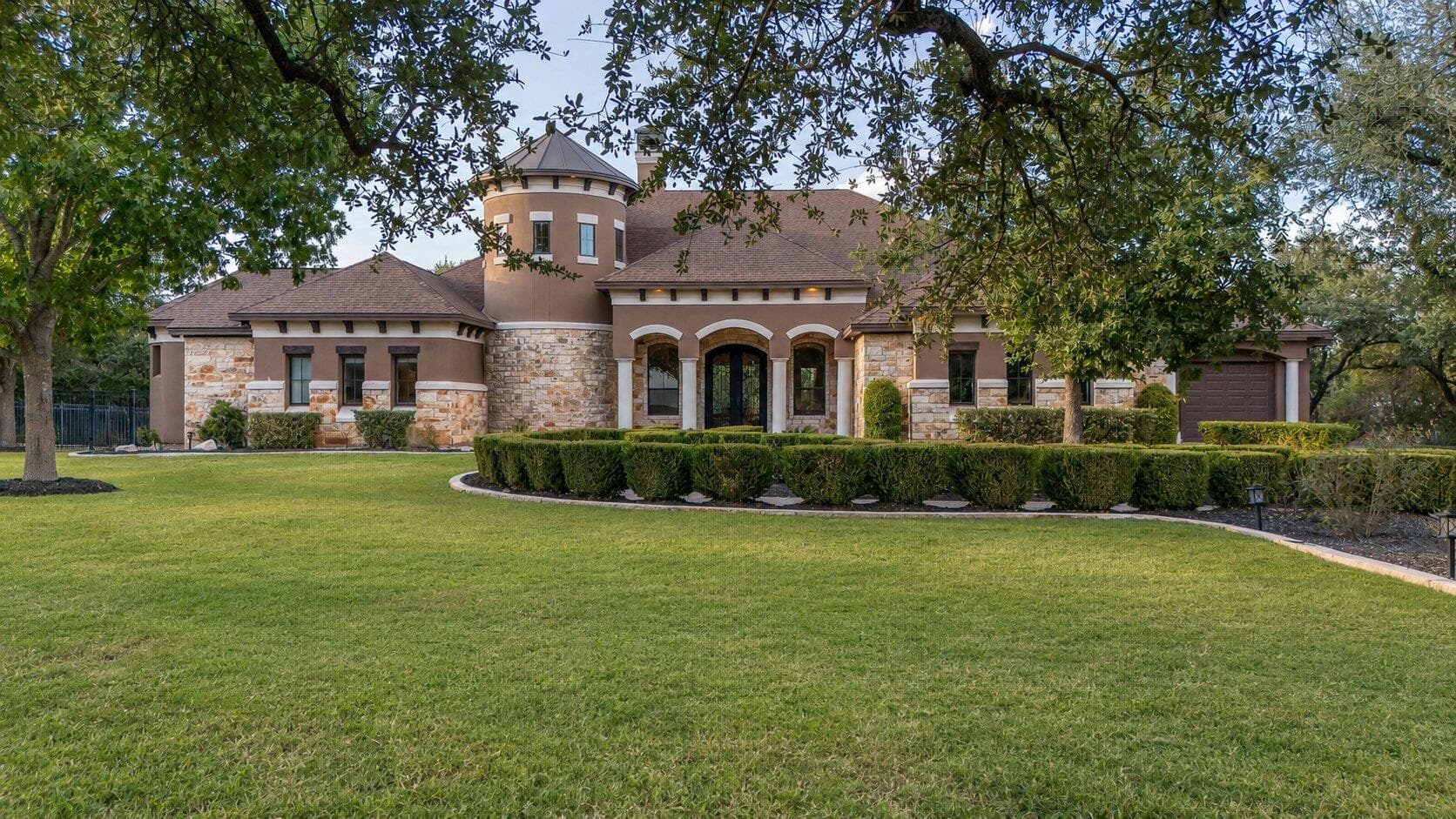 409 Escalera Pkwy