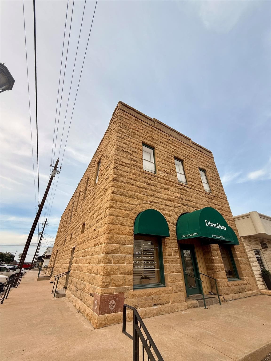 300 N US Highway 281 St