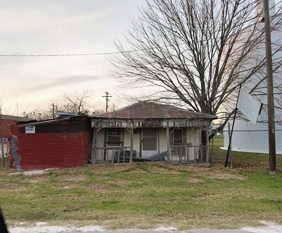431 SW Front St