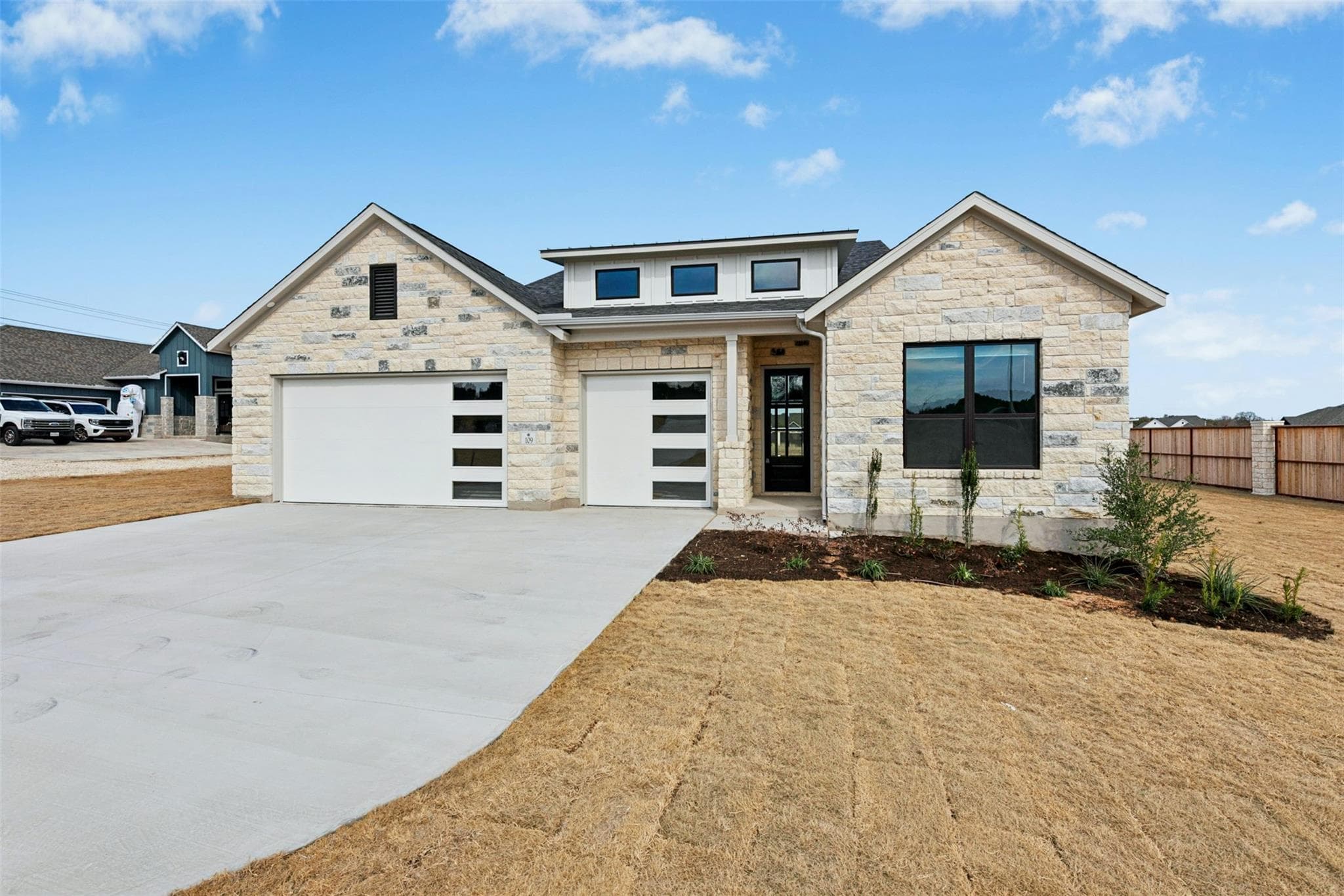 109 McNaughton Dr
