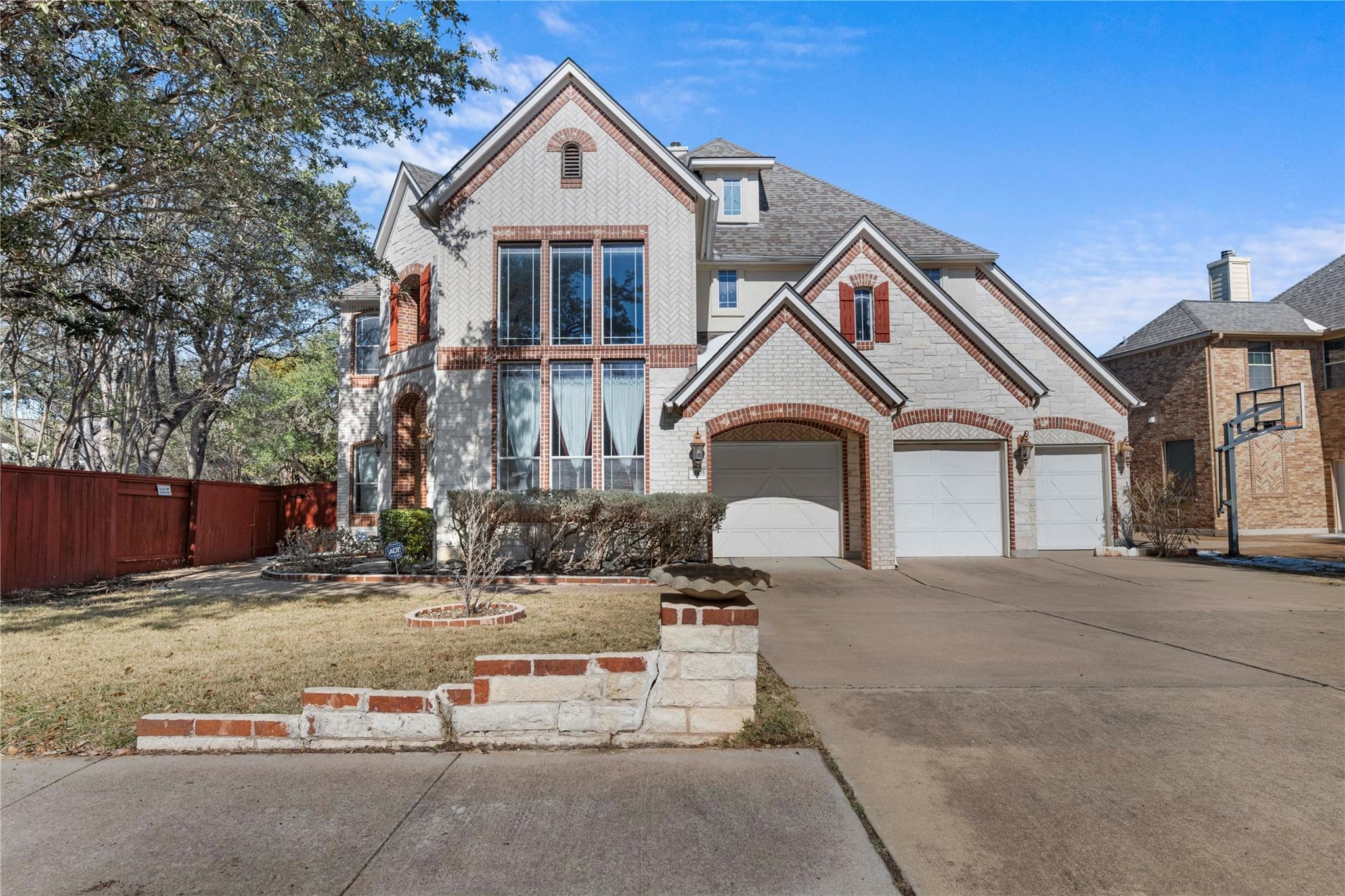 3903 Remington Rd