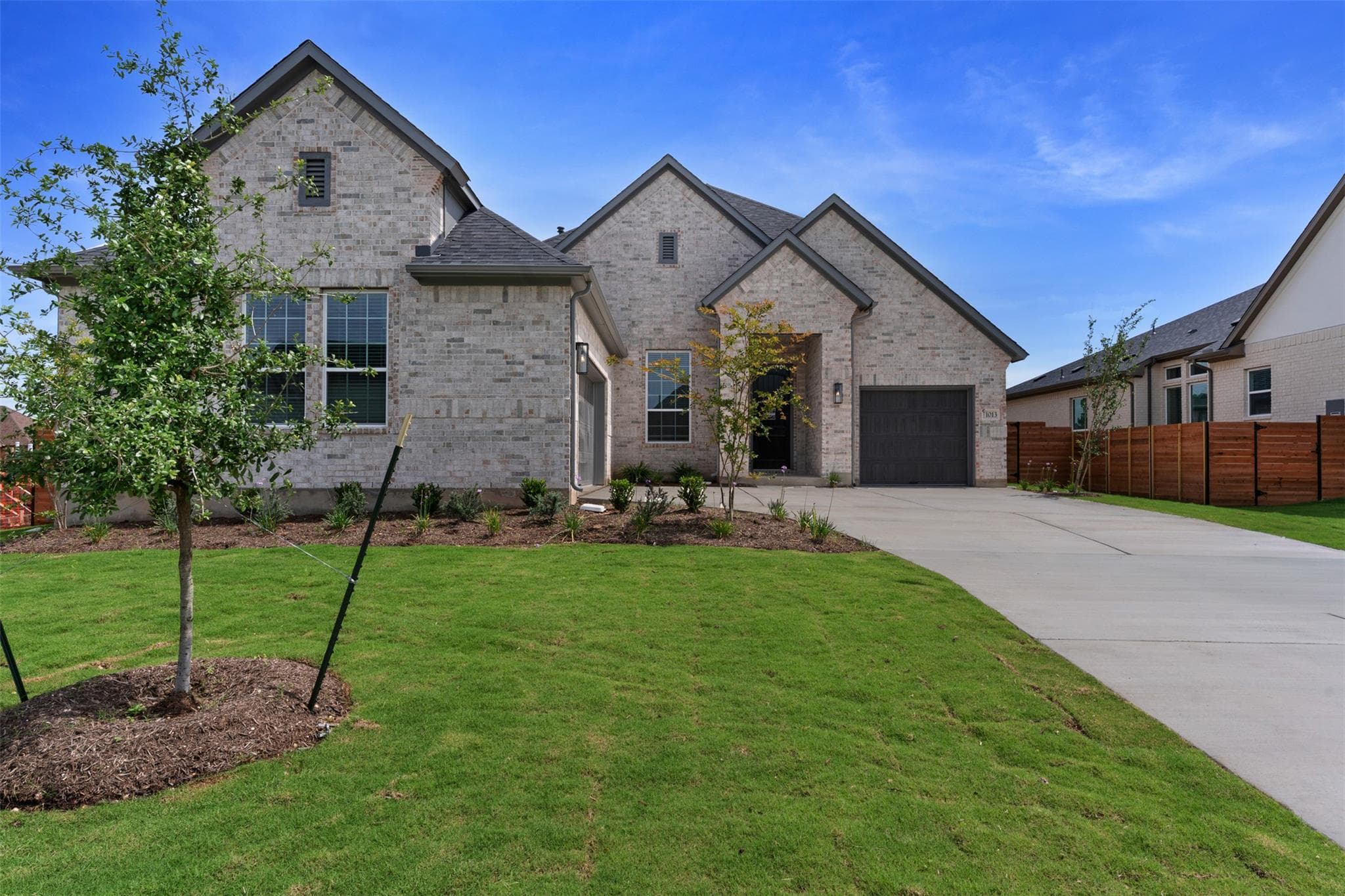 1013 Painted Horse Dr