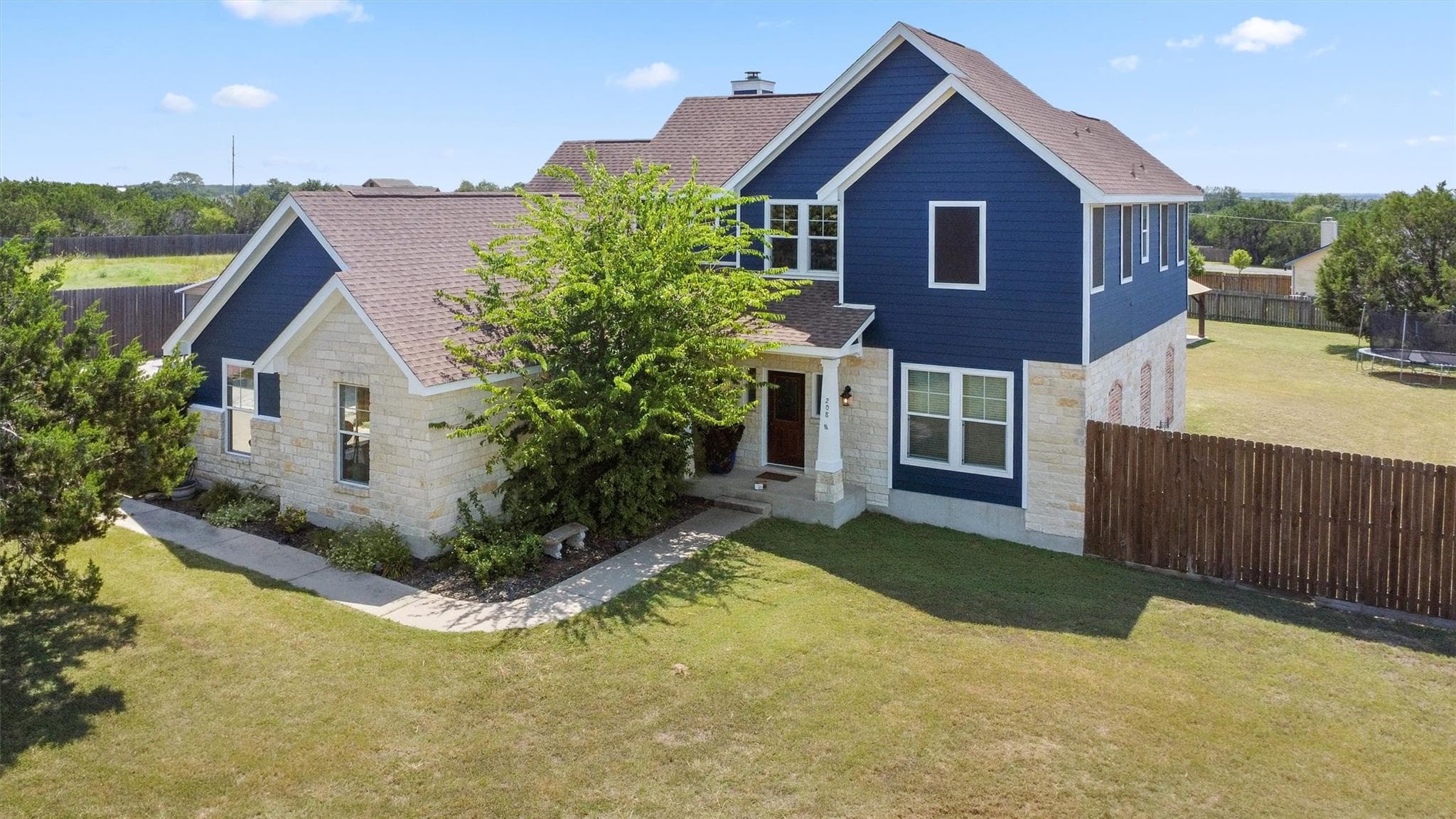 208 Dawn Dr