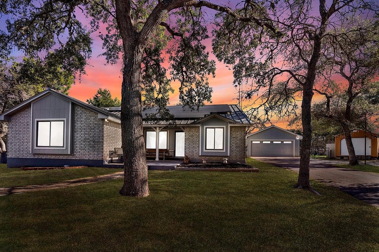 228 Deertrail Dr