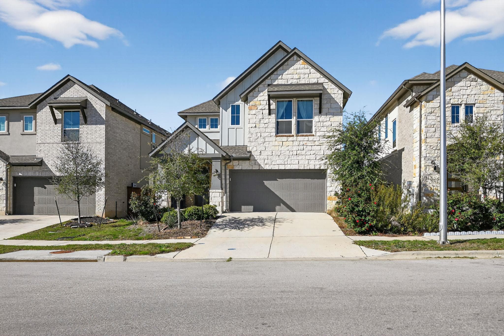 2213 Stampede Dr