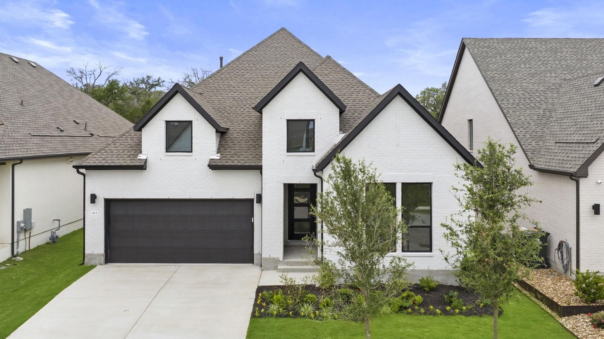 613 Hallwood Dr