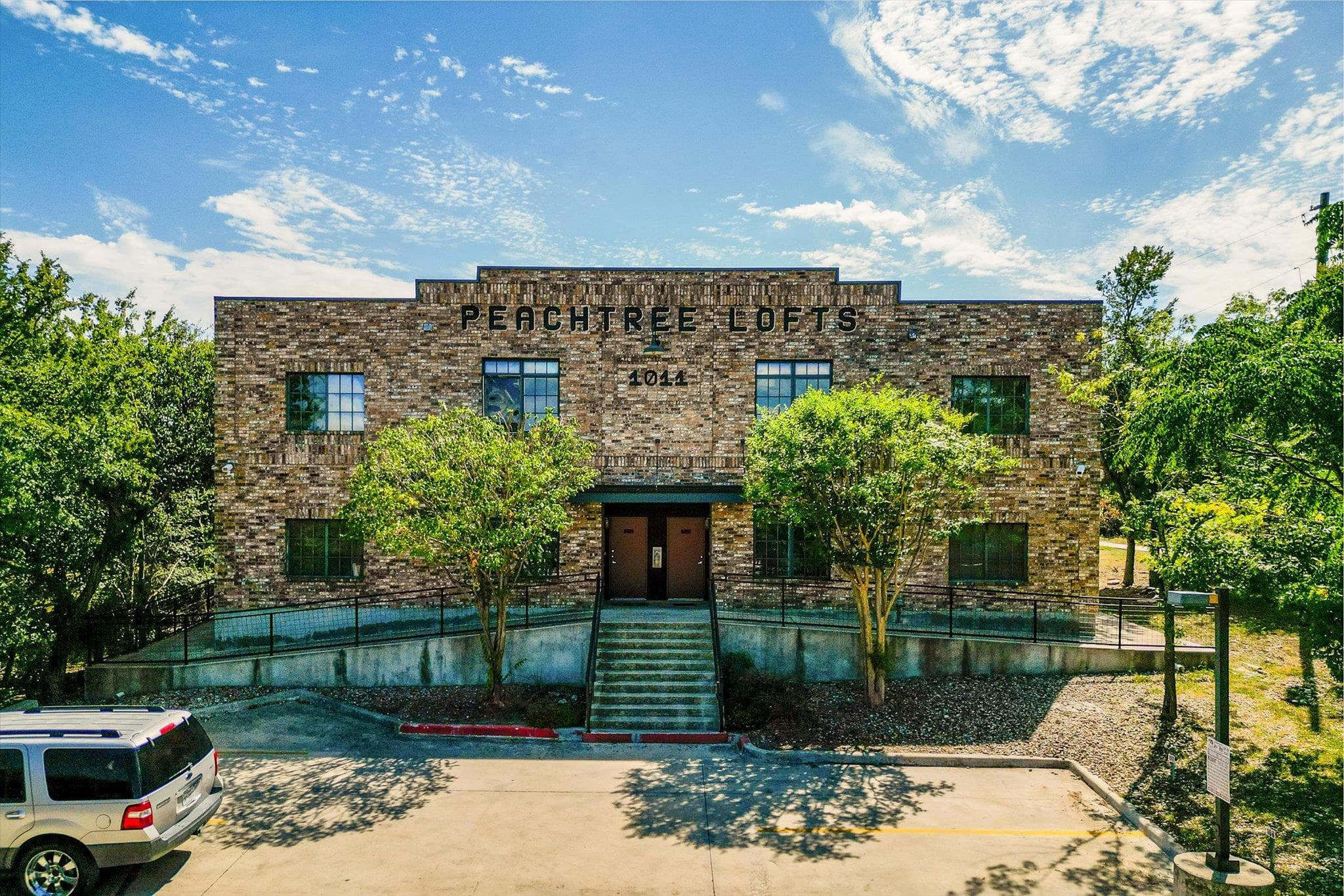 1011 N Lbj Dr #101A