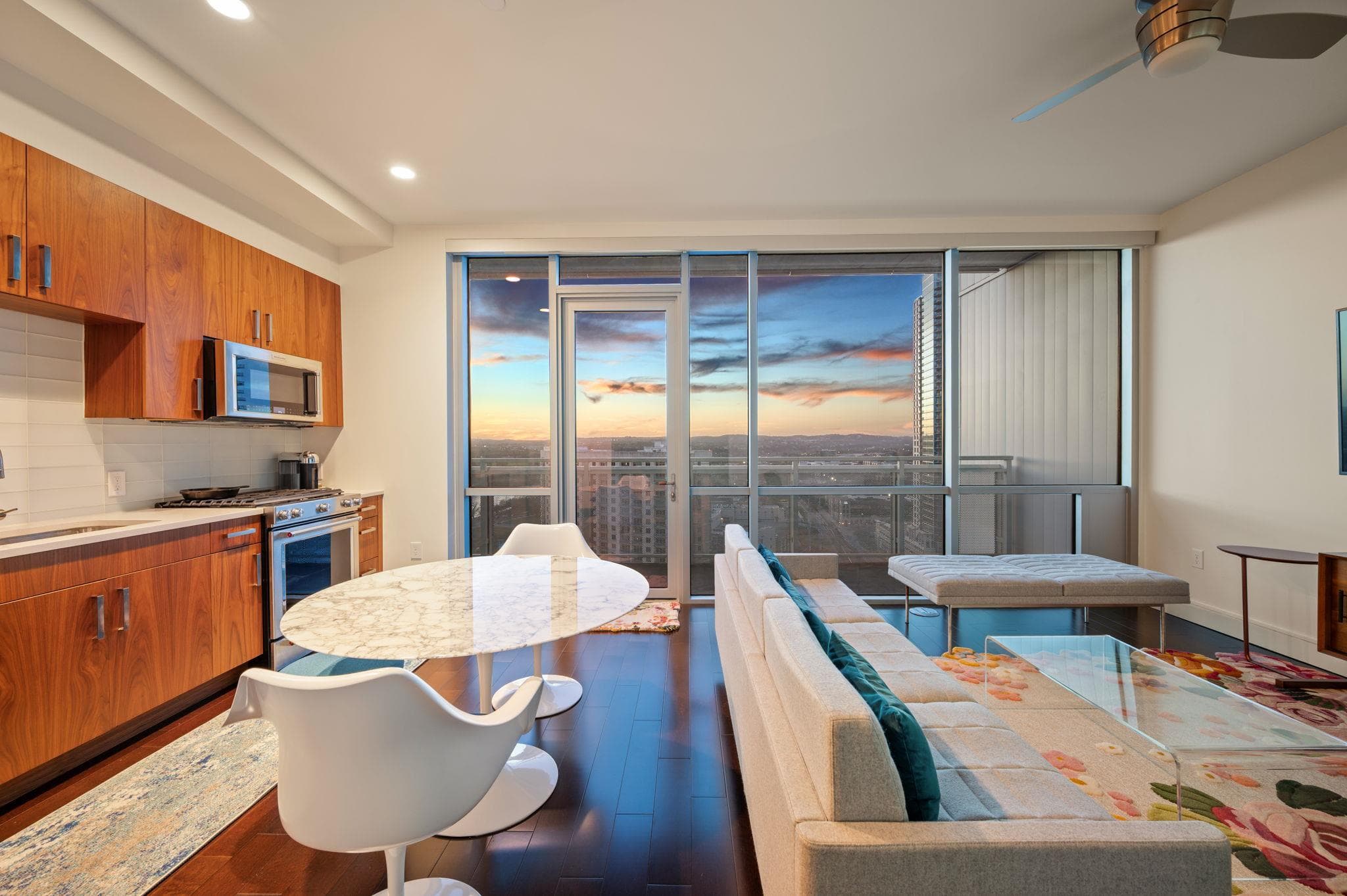 222 West Ave #1908