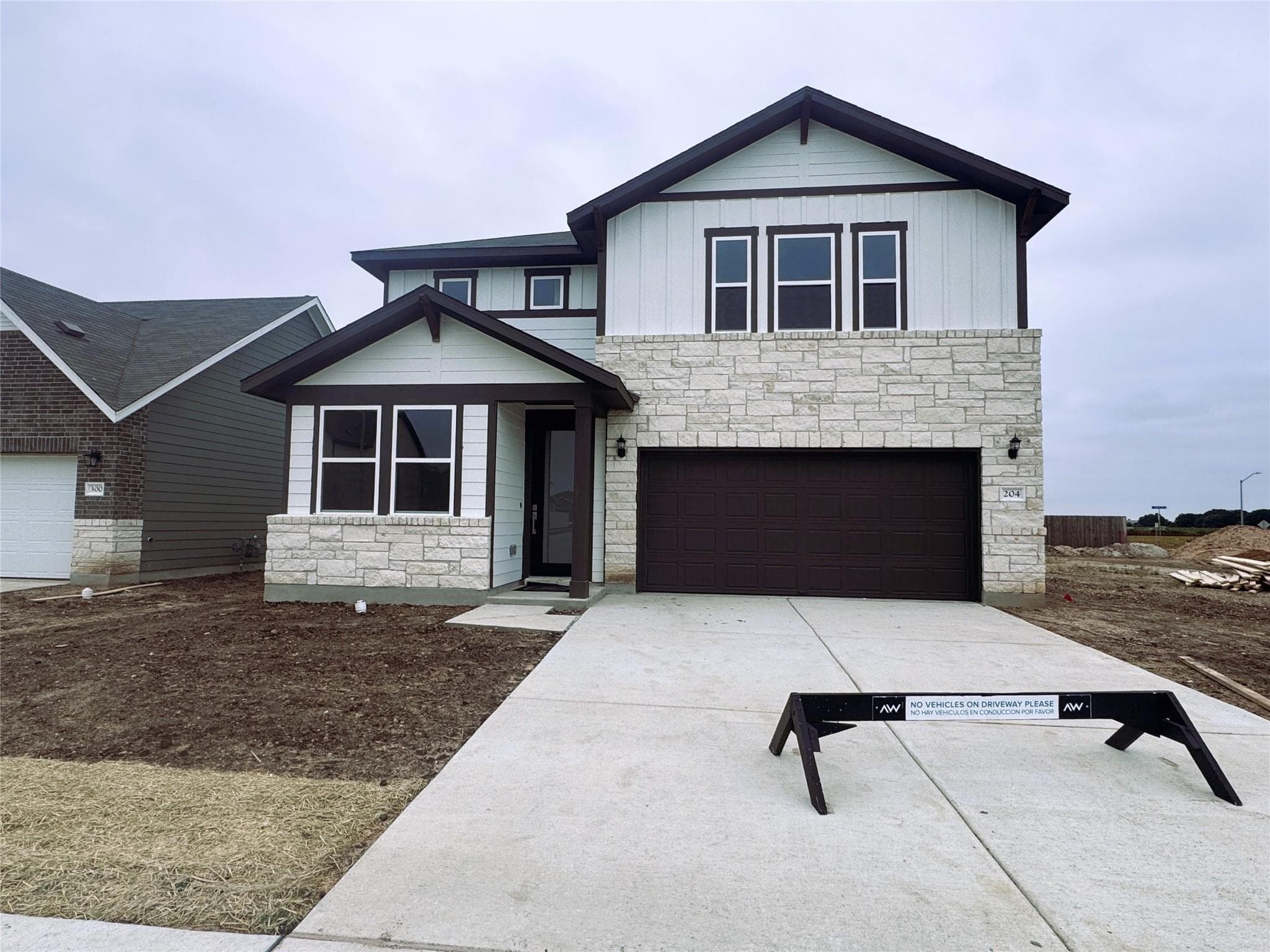 204 Willow Heights Dr