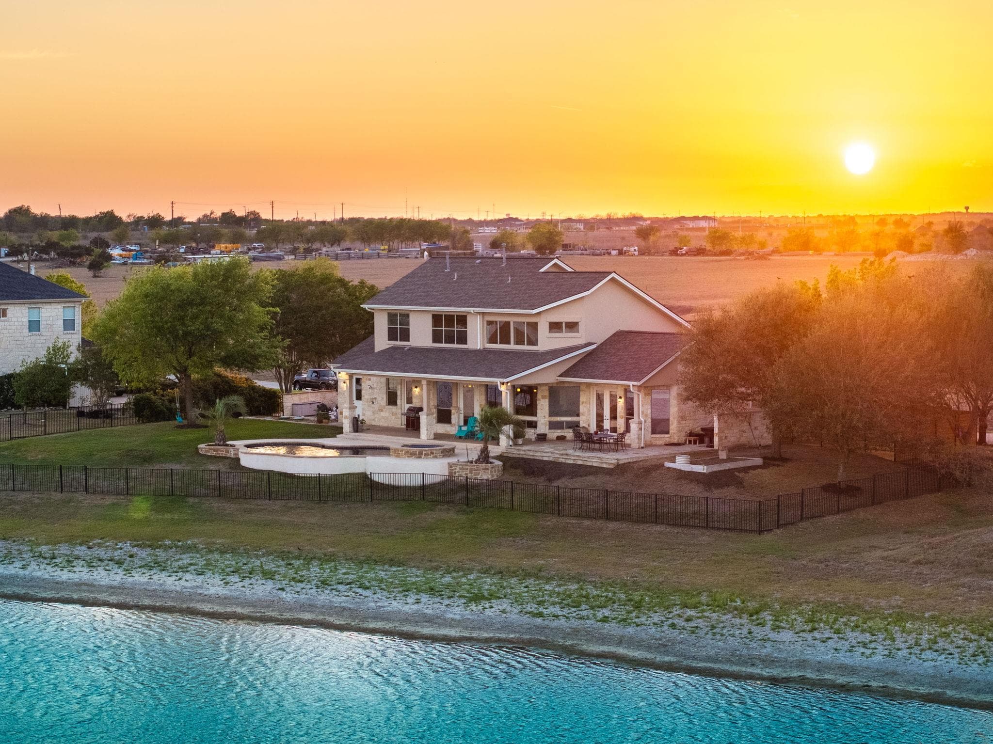 12407 Aquaplex Dr
