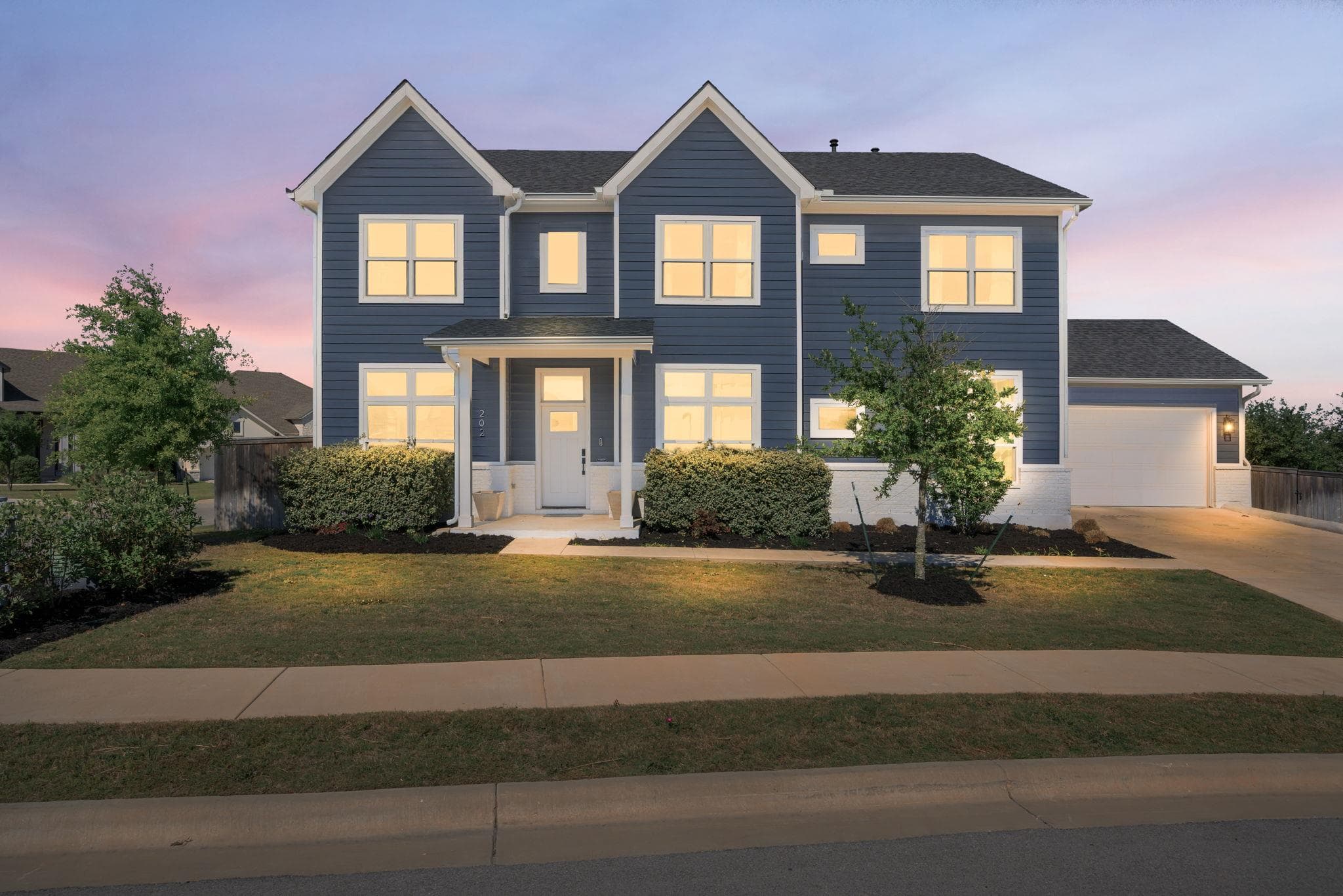 202 Smoke Tree Cir