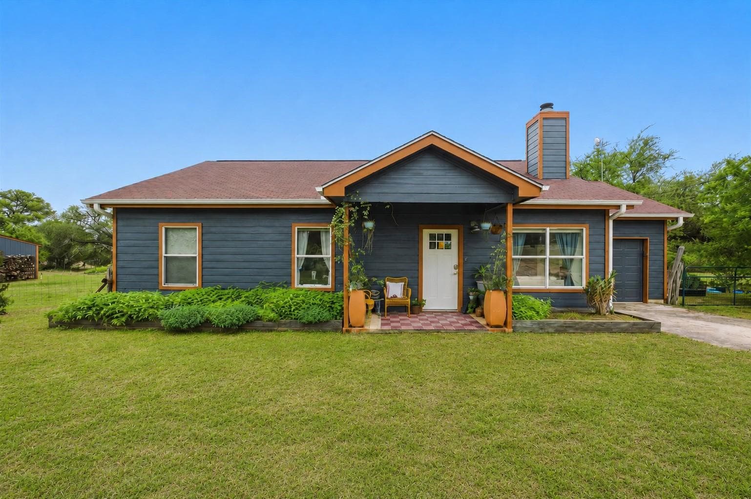 190 Brownson Ln