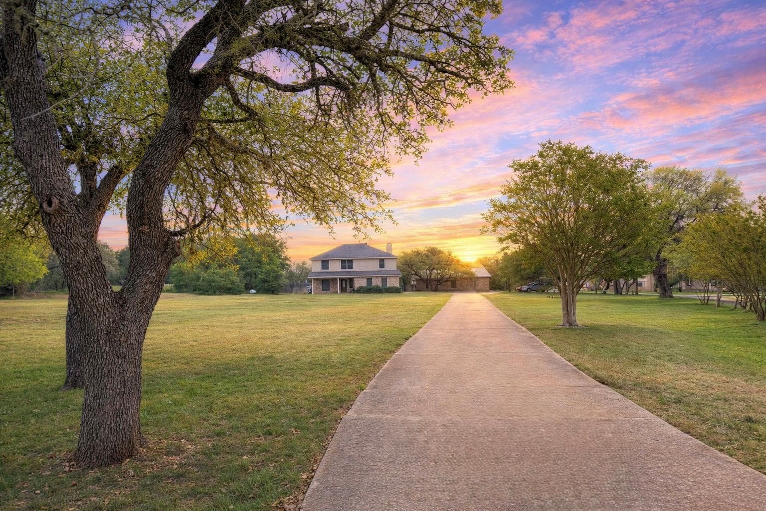 311 Oak Forest Cv