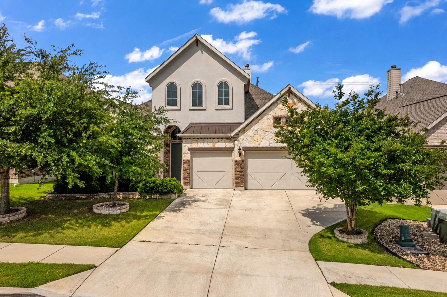 841 Richardson Ln