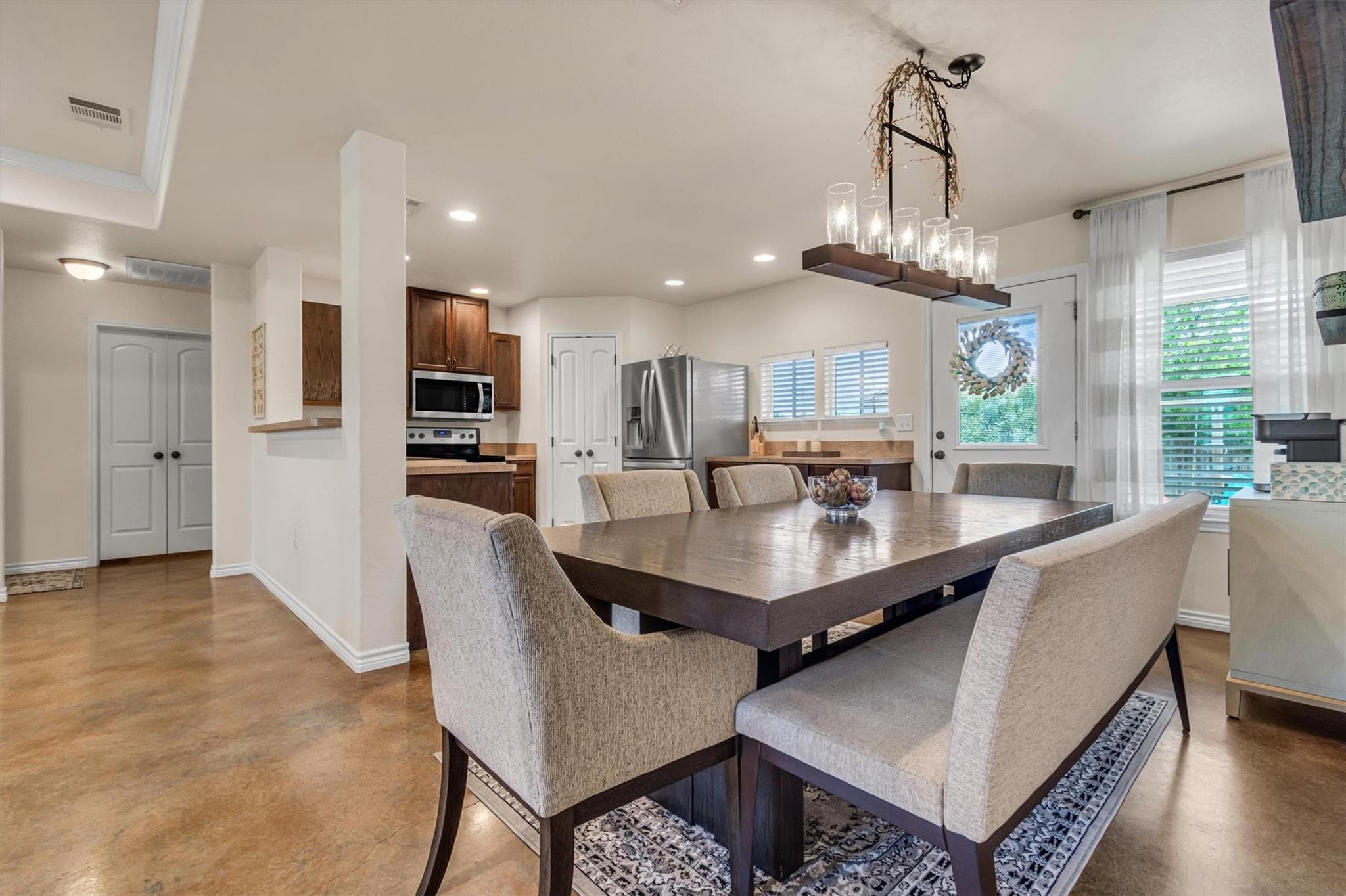 110 N Tanner Ct