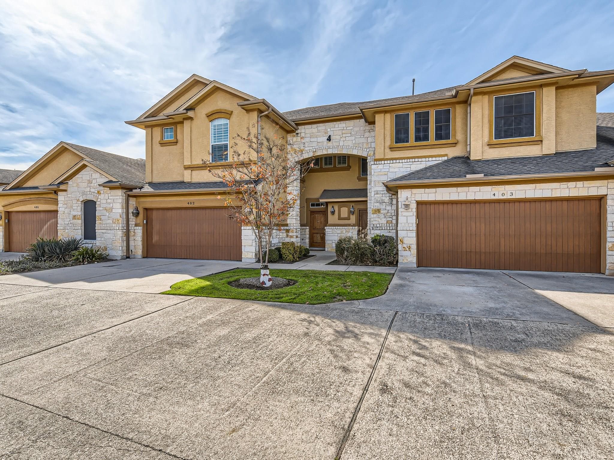 2210 Onion Creek Pkwy #402