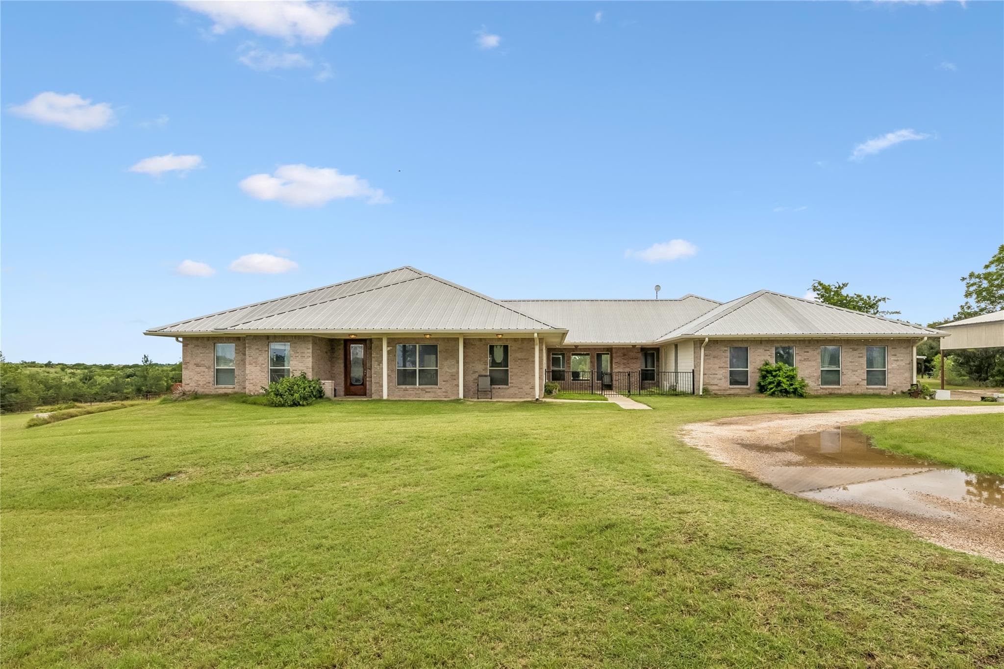 341 Windmill Hl