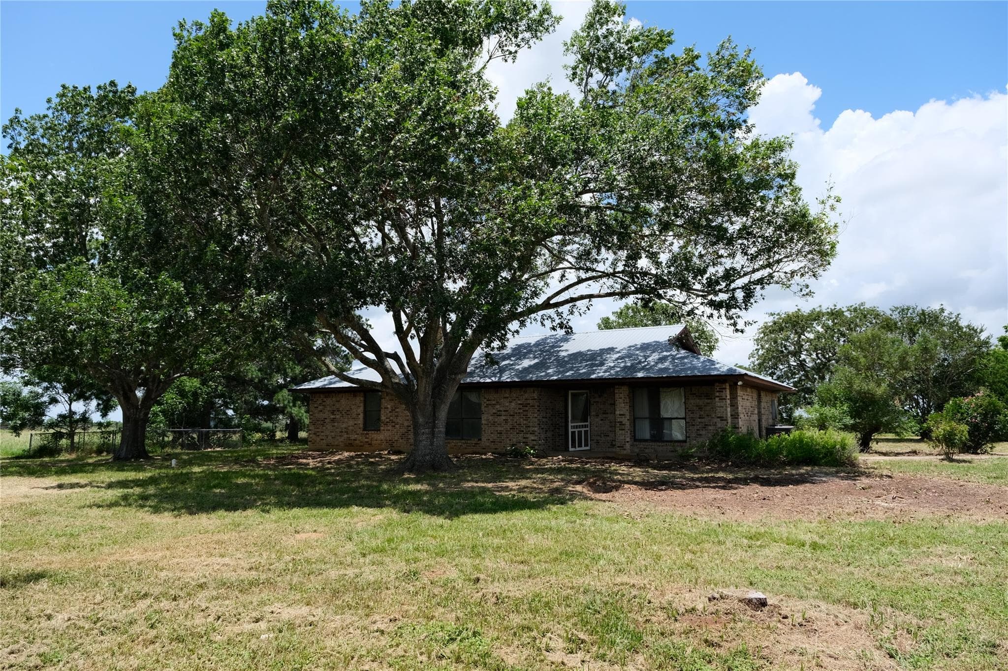 240 McAcres Dr