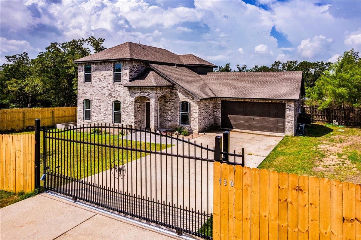 139 Fleetway Dr