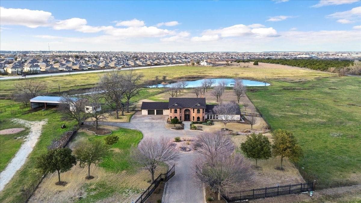 6503 Wells Fargo Rd
