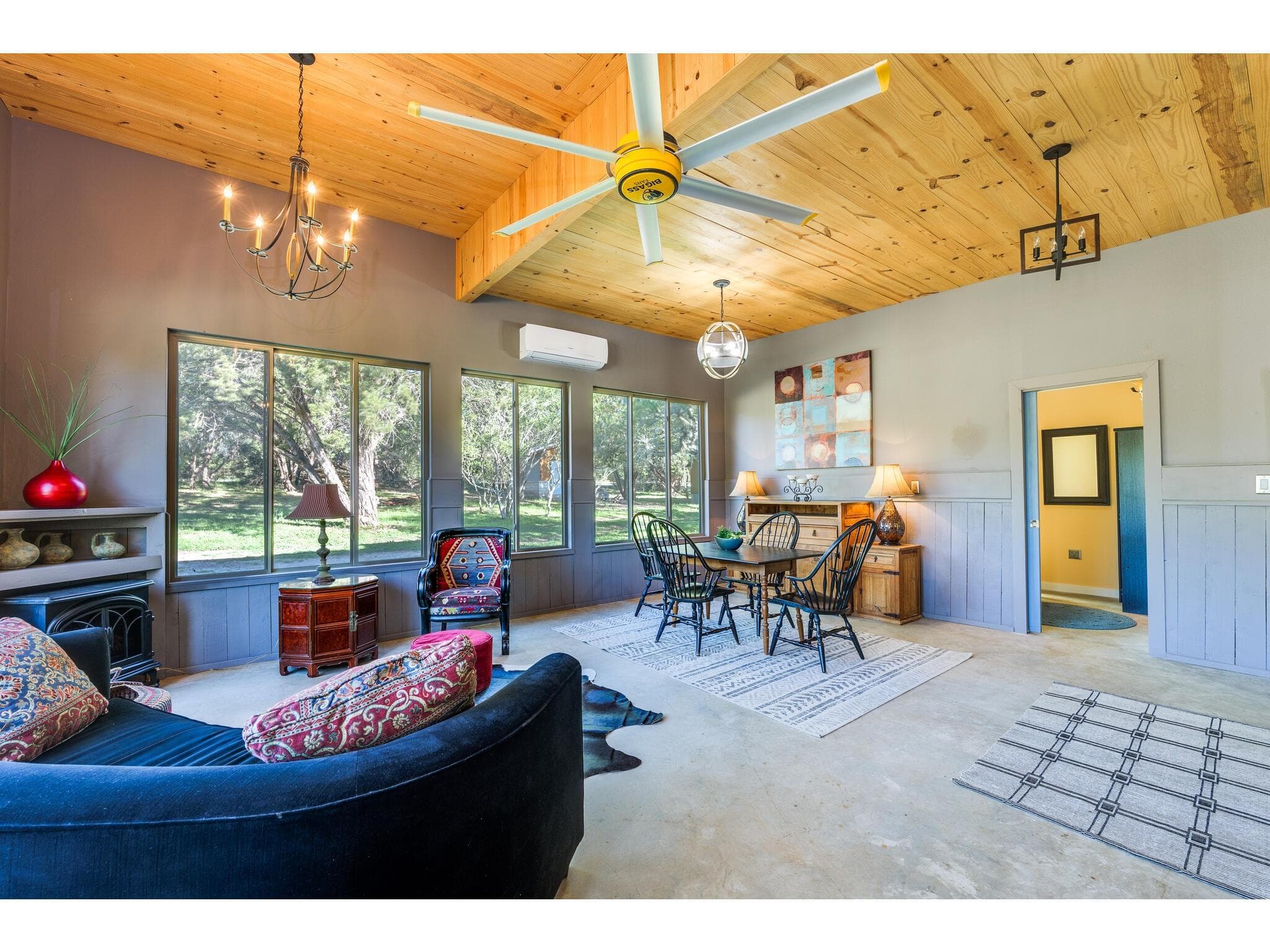 250 Caliche Rd