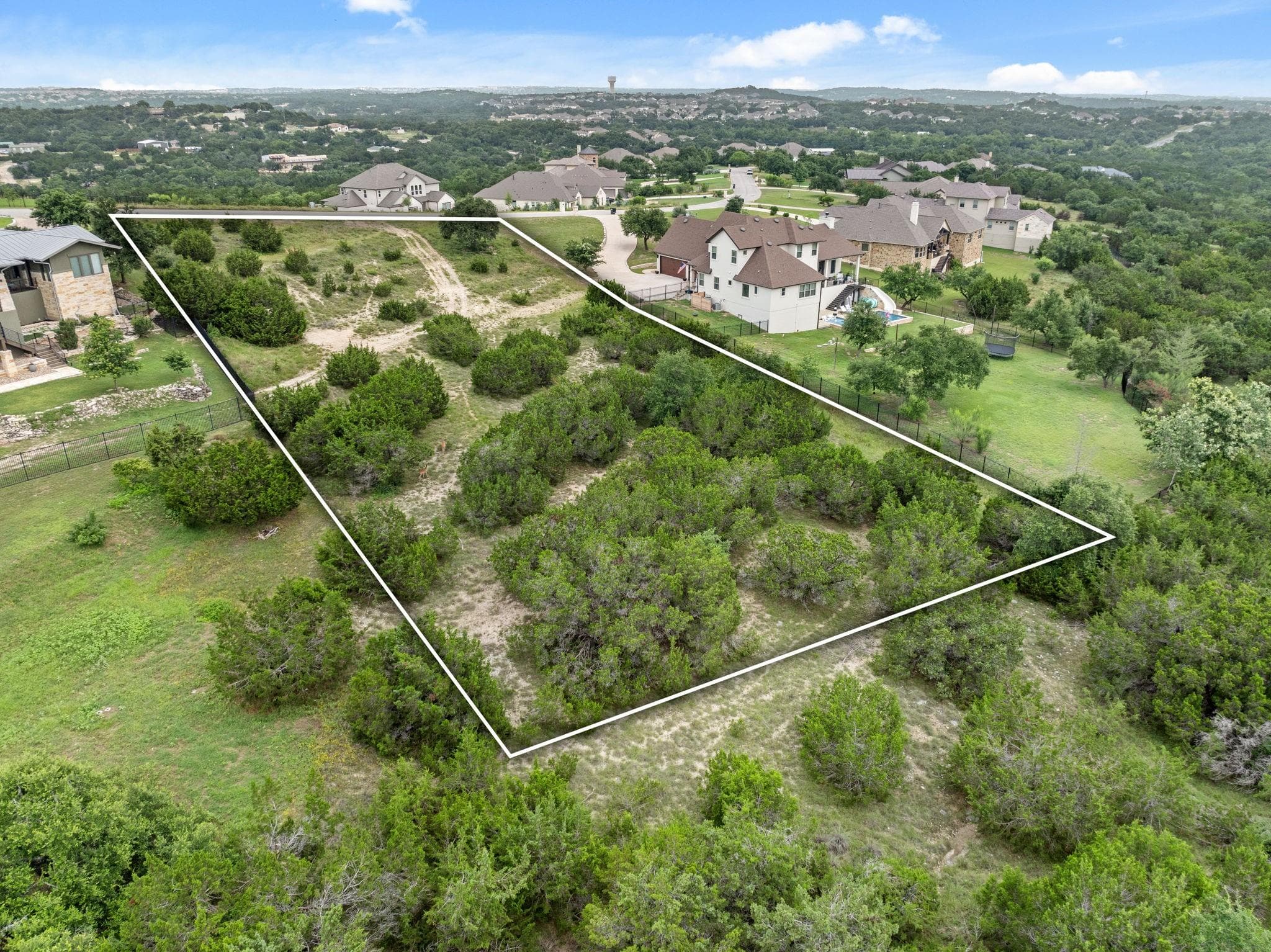 974 Bluff Woods Dr