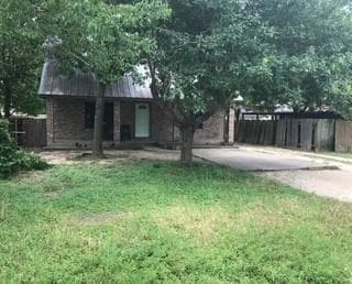 1017 W 3rd St W
