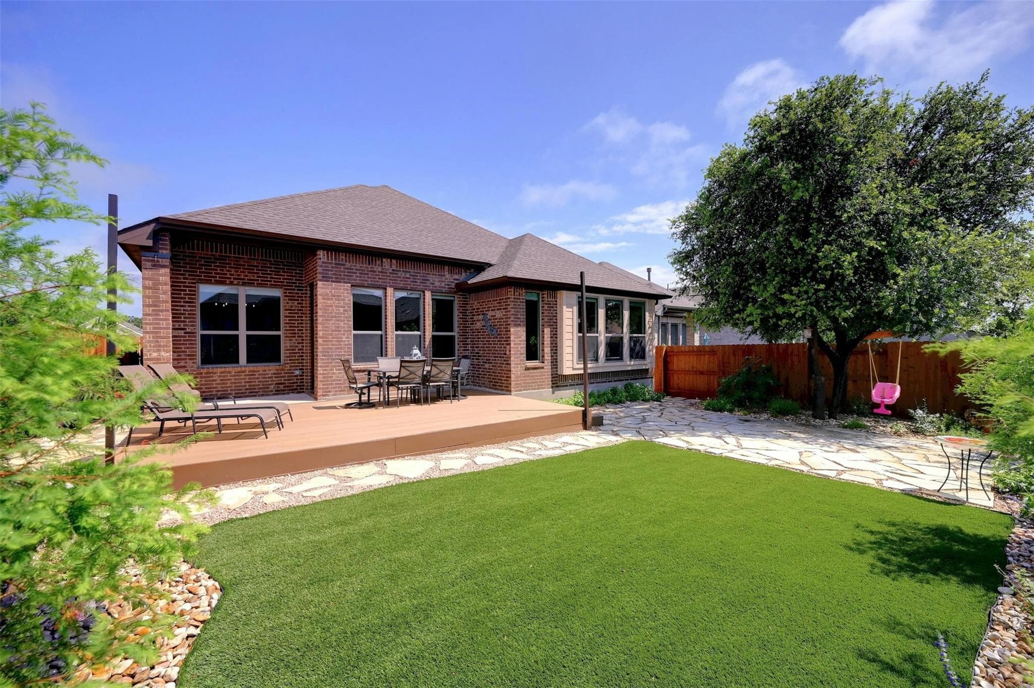308 Teakmill Trl
