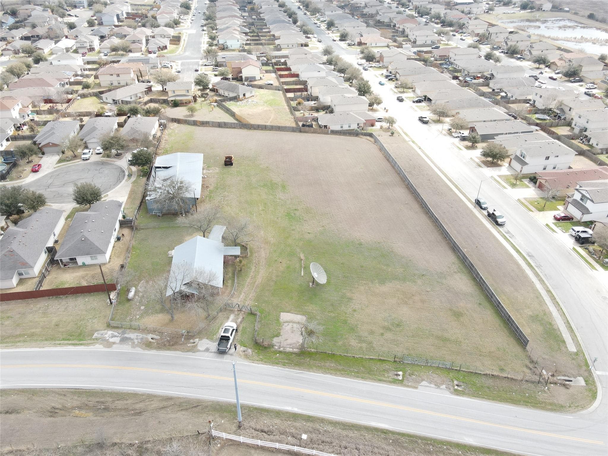 5807 Pearce Ln