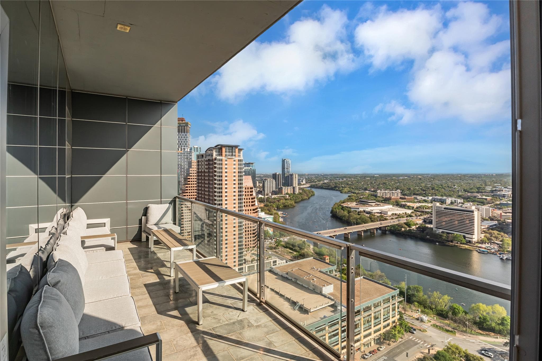 210 Lavaca St #2903