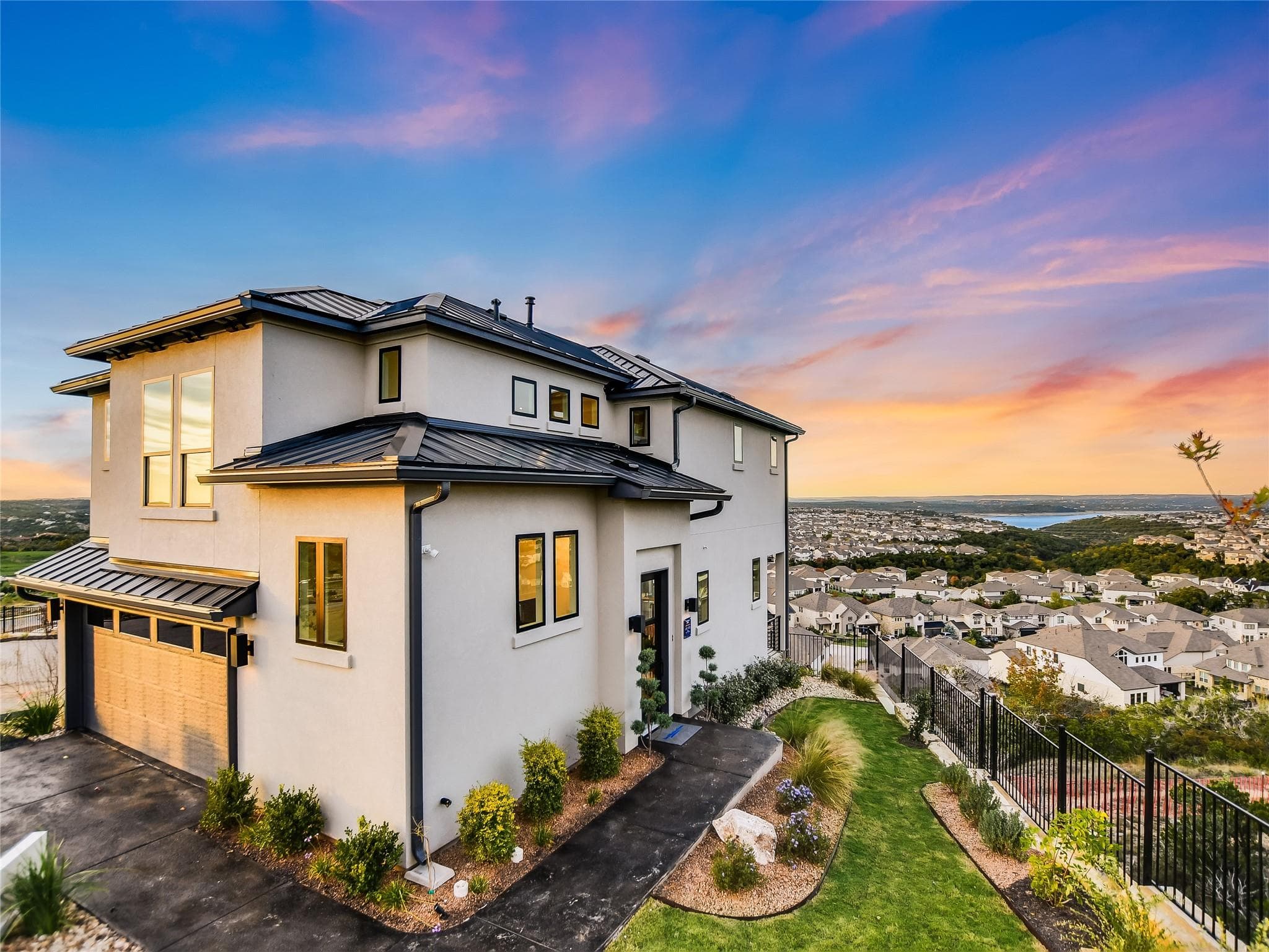 14 Maybury Way