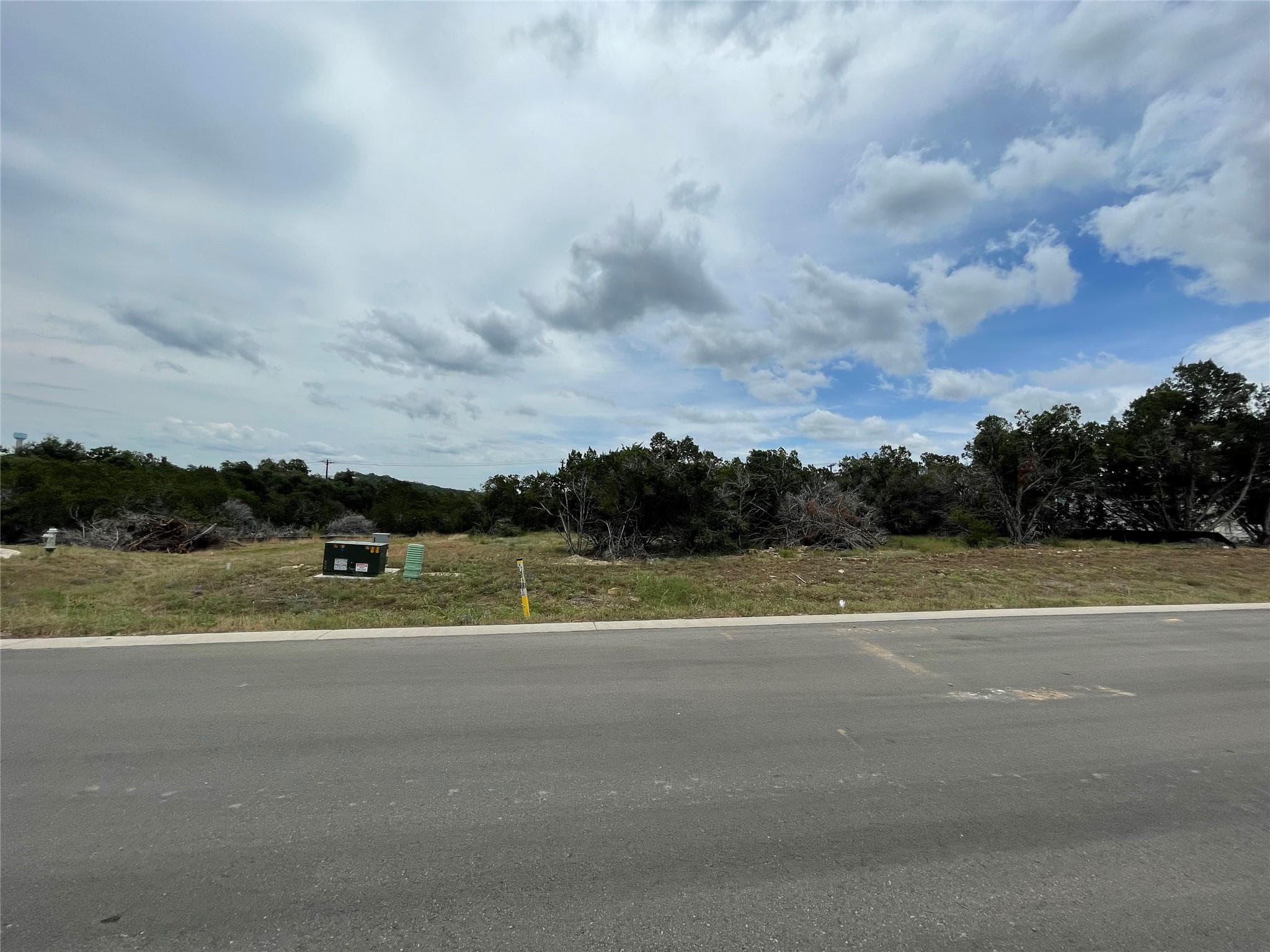 6513 Madrone Tree Ln