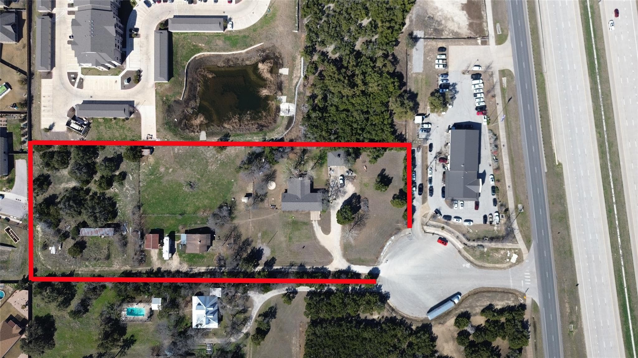 561 Woodview Dr