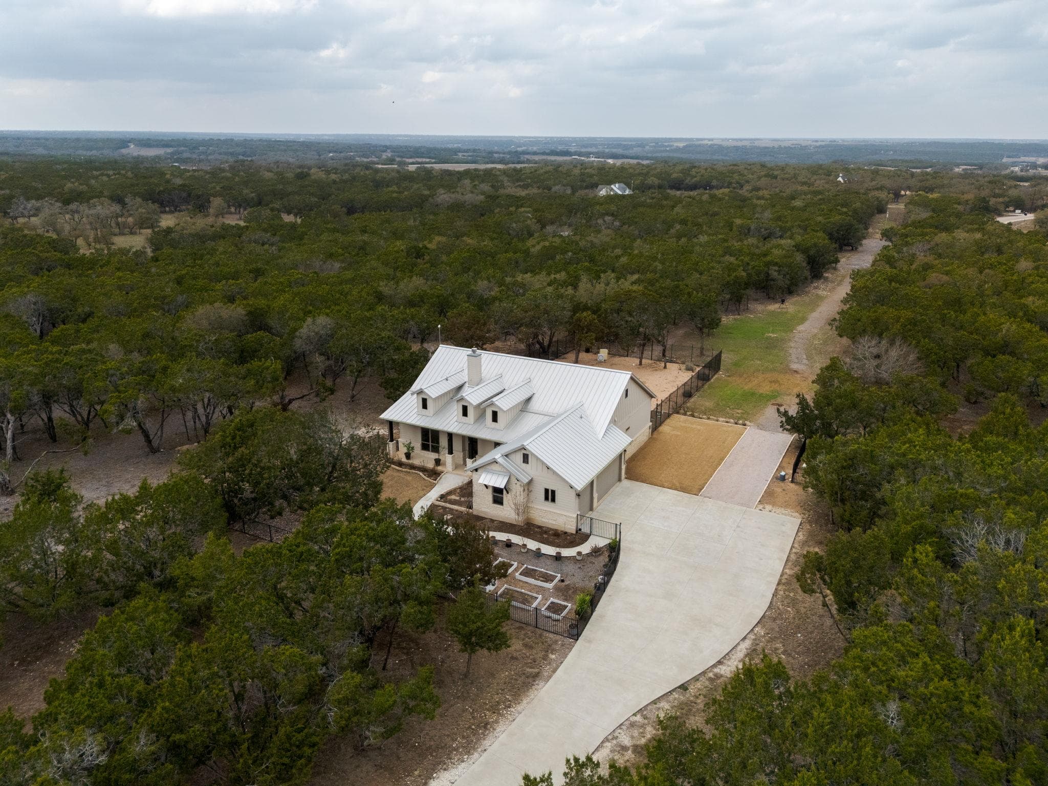 2140 Carpenter Loop