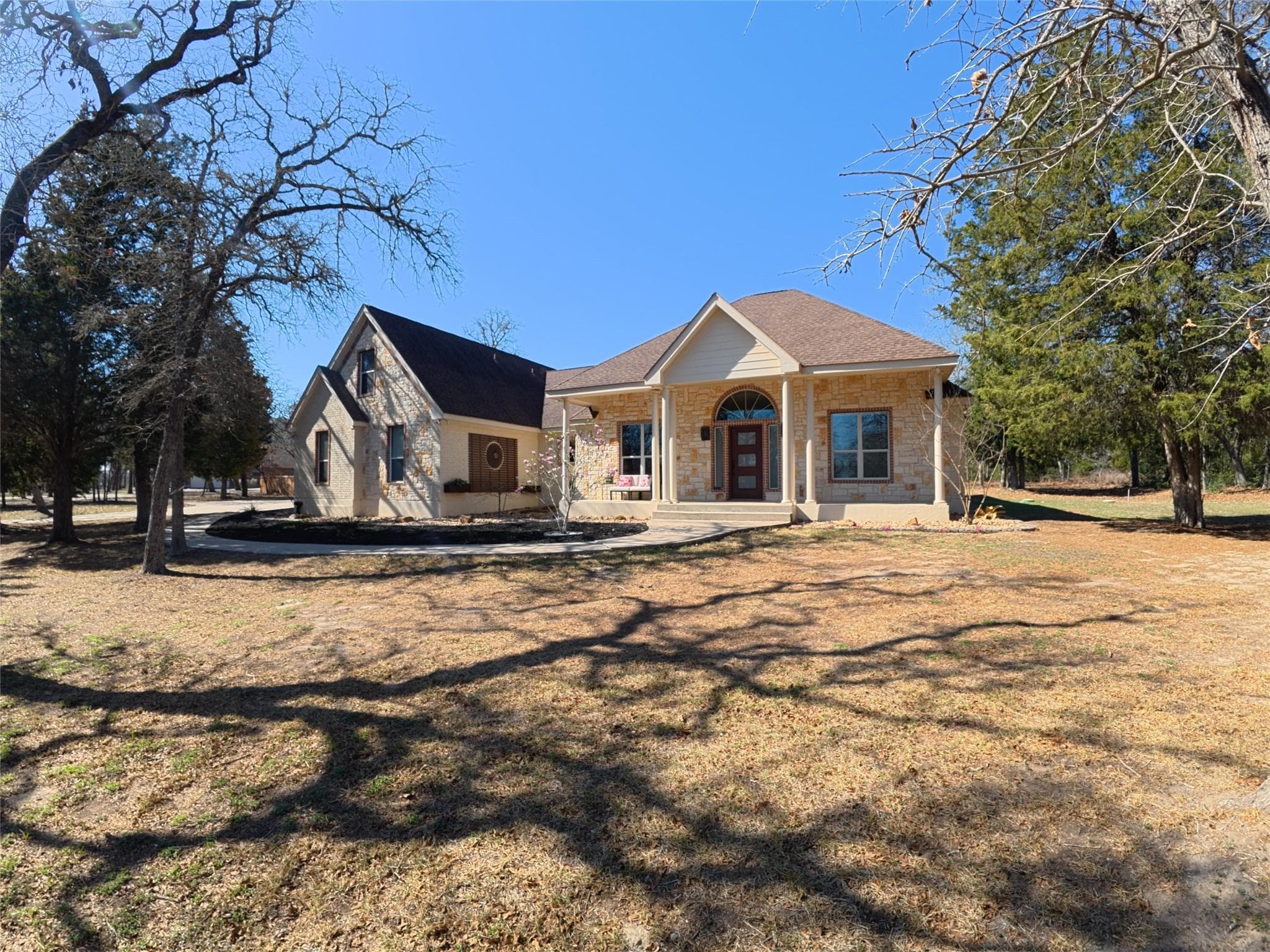 330 Arbors Cir