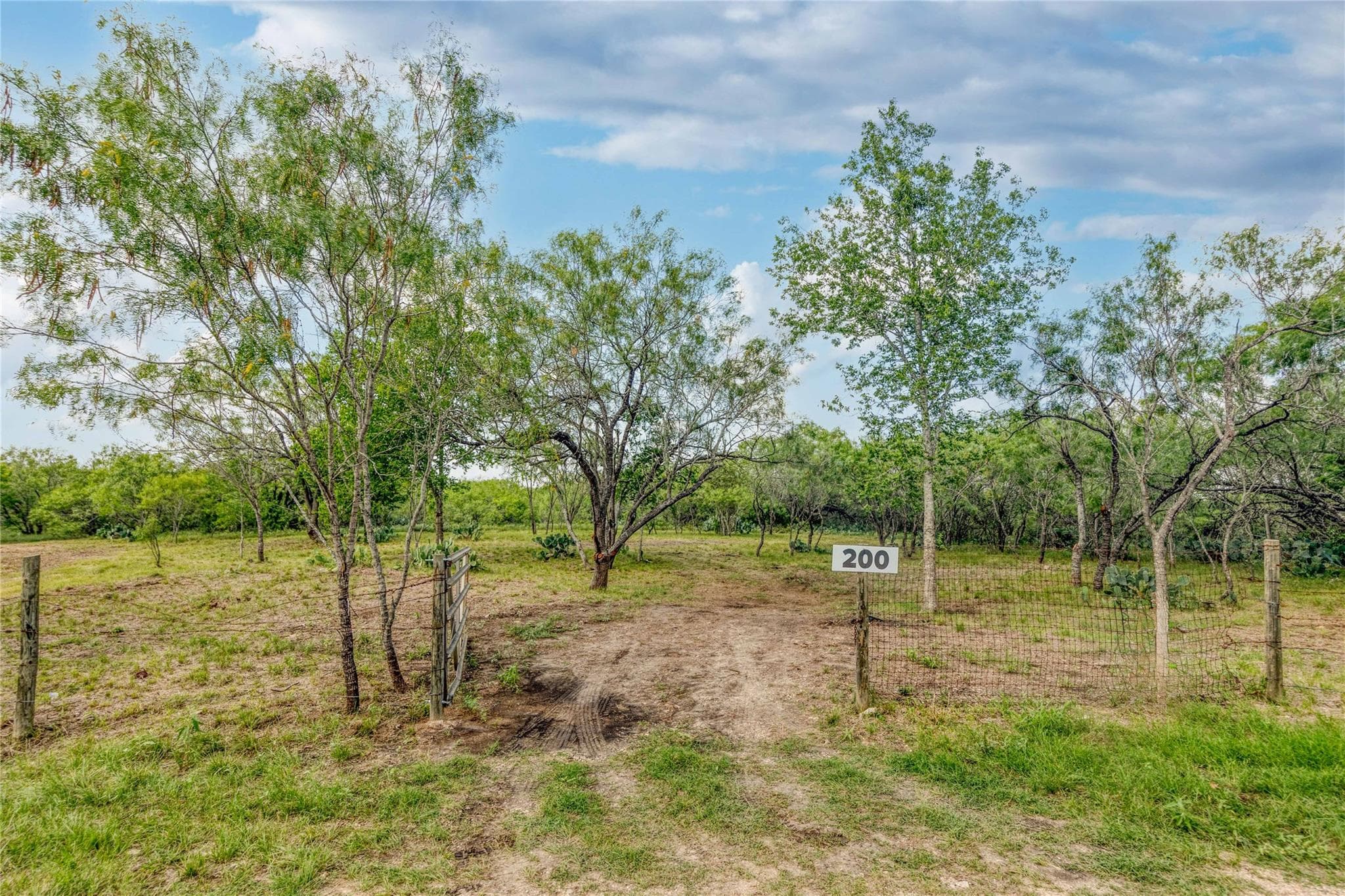 200 Armstrong Rd