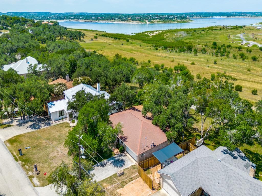 620 Lake Island Dr