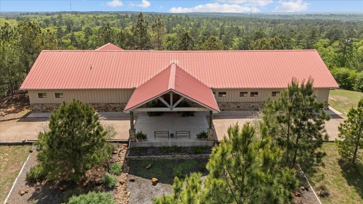178 Pine Tree Loop