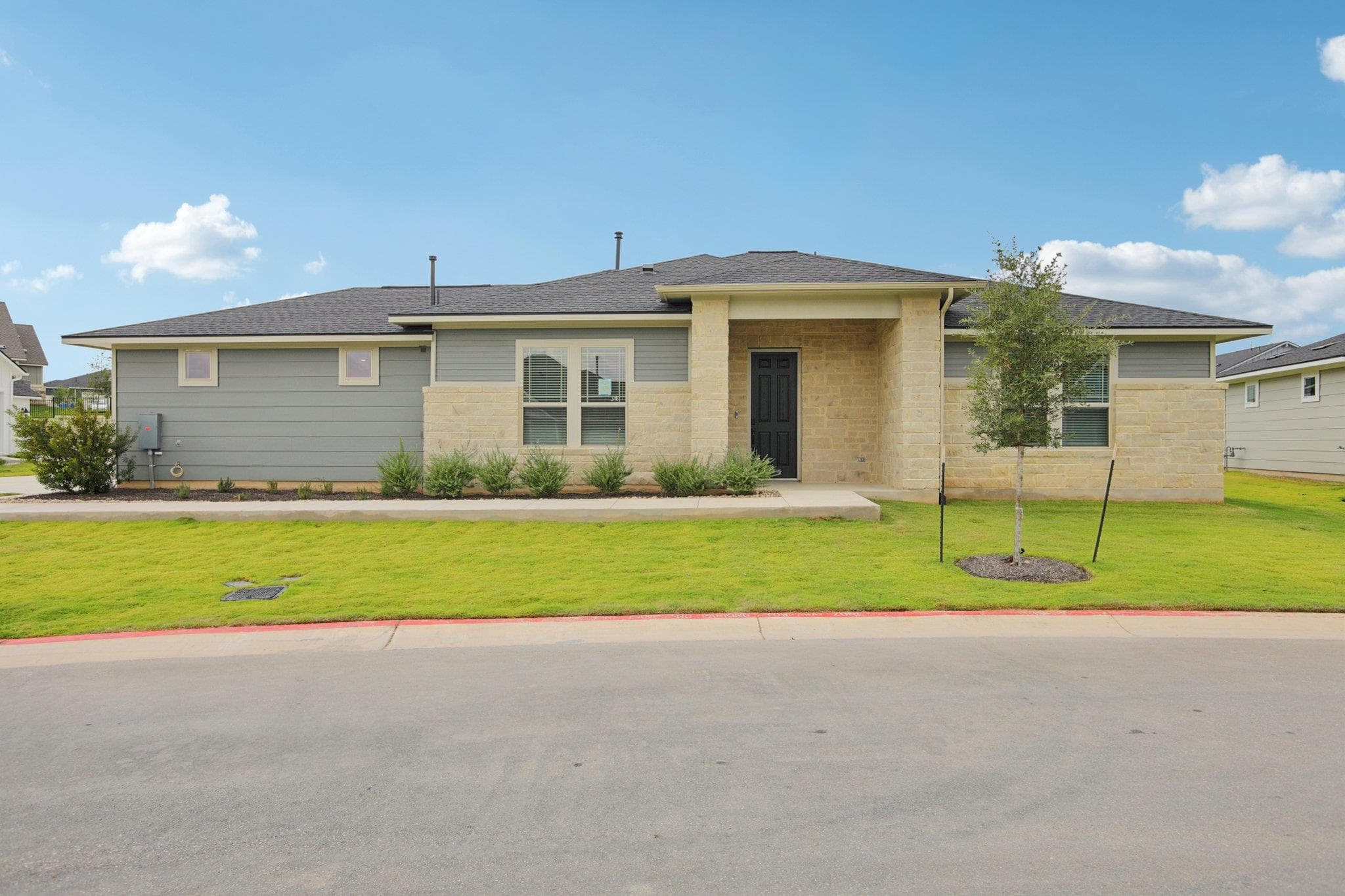 105 Antoinette Way #101