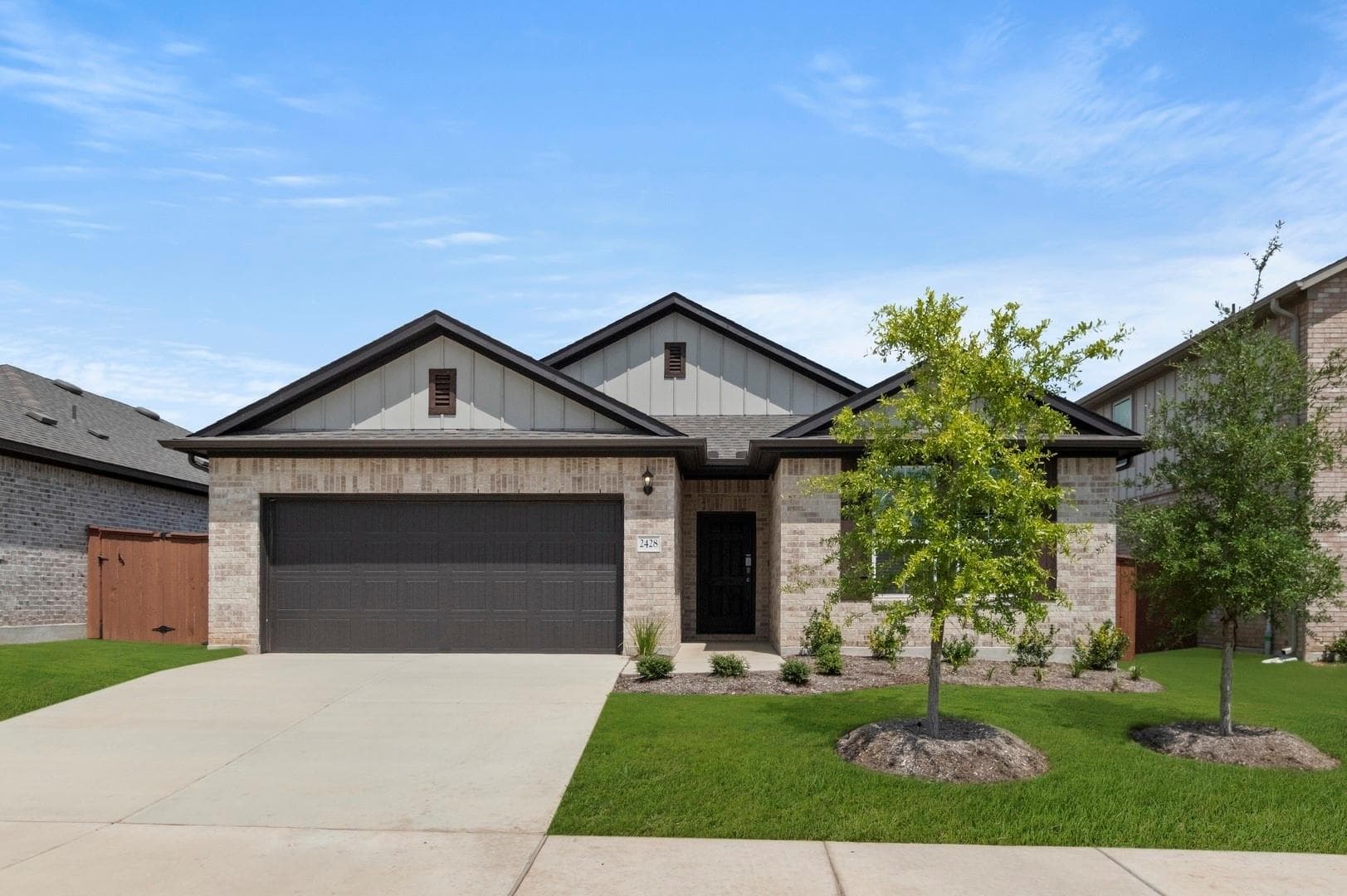2428 Ambling Trl