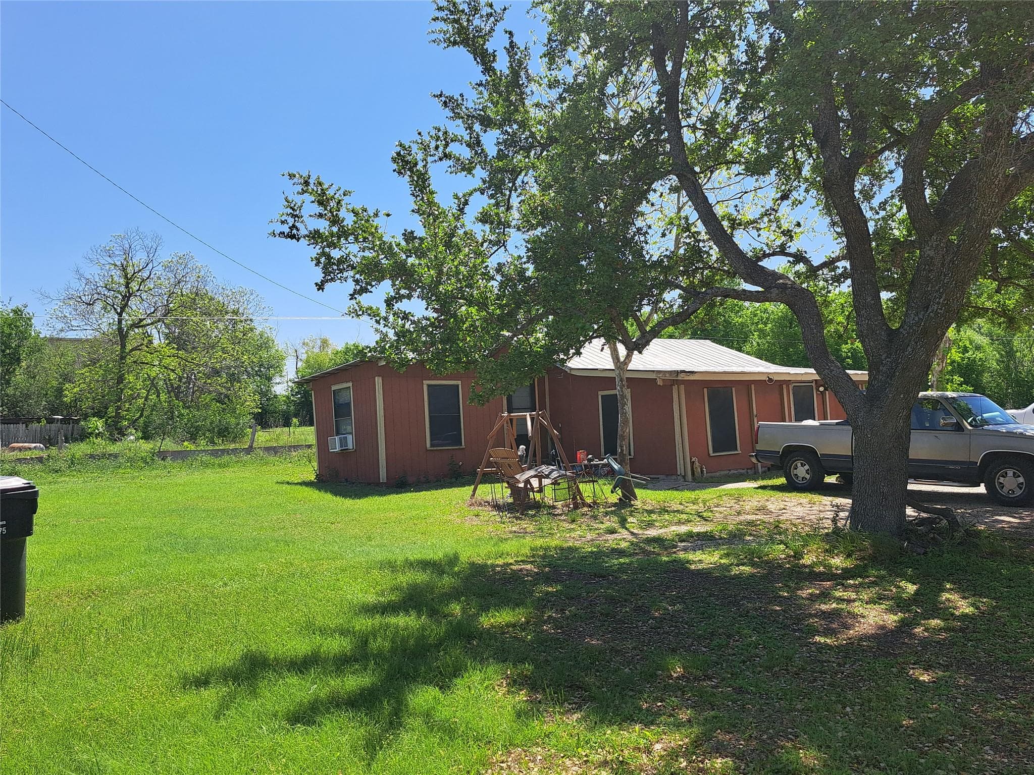 155 Hernandez Ln