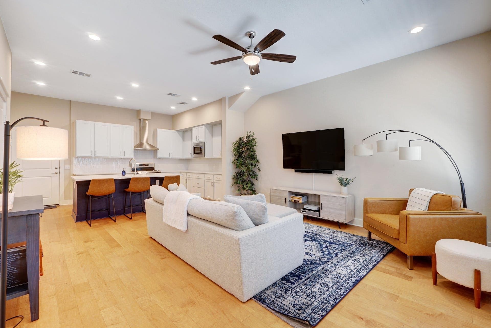 2520 Bluebonnet Ln #41
