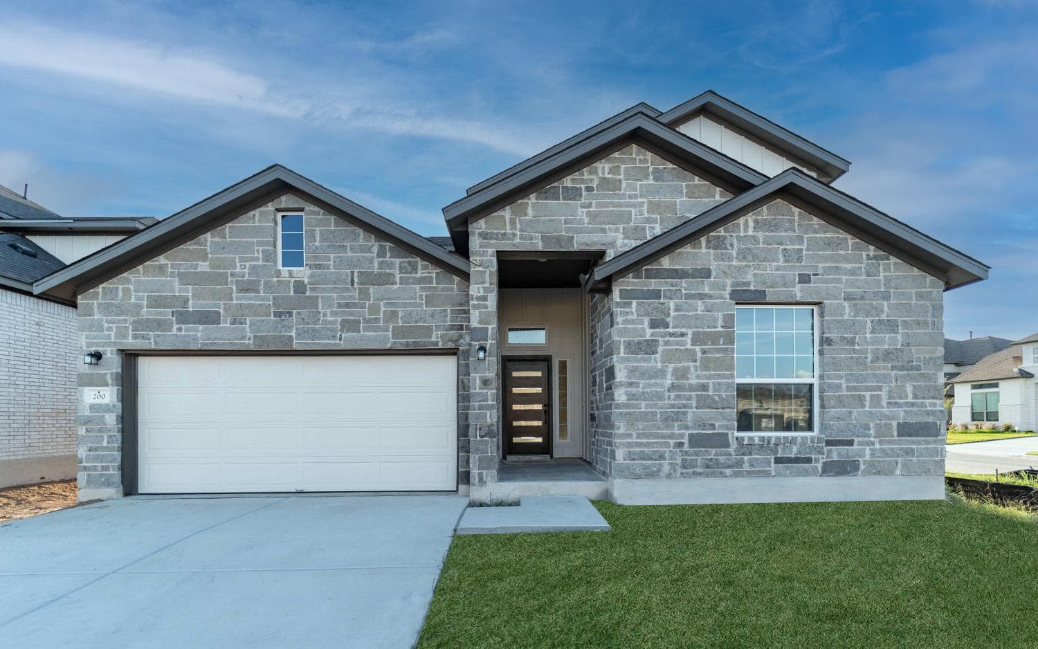 200 Hollister Dr