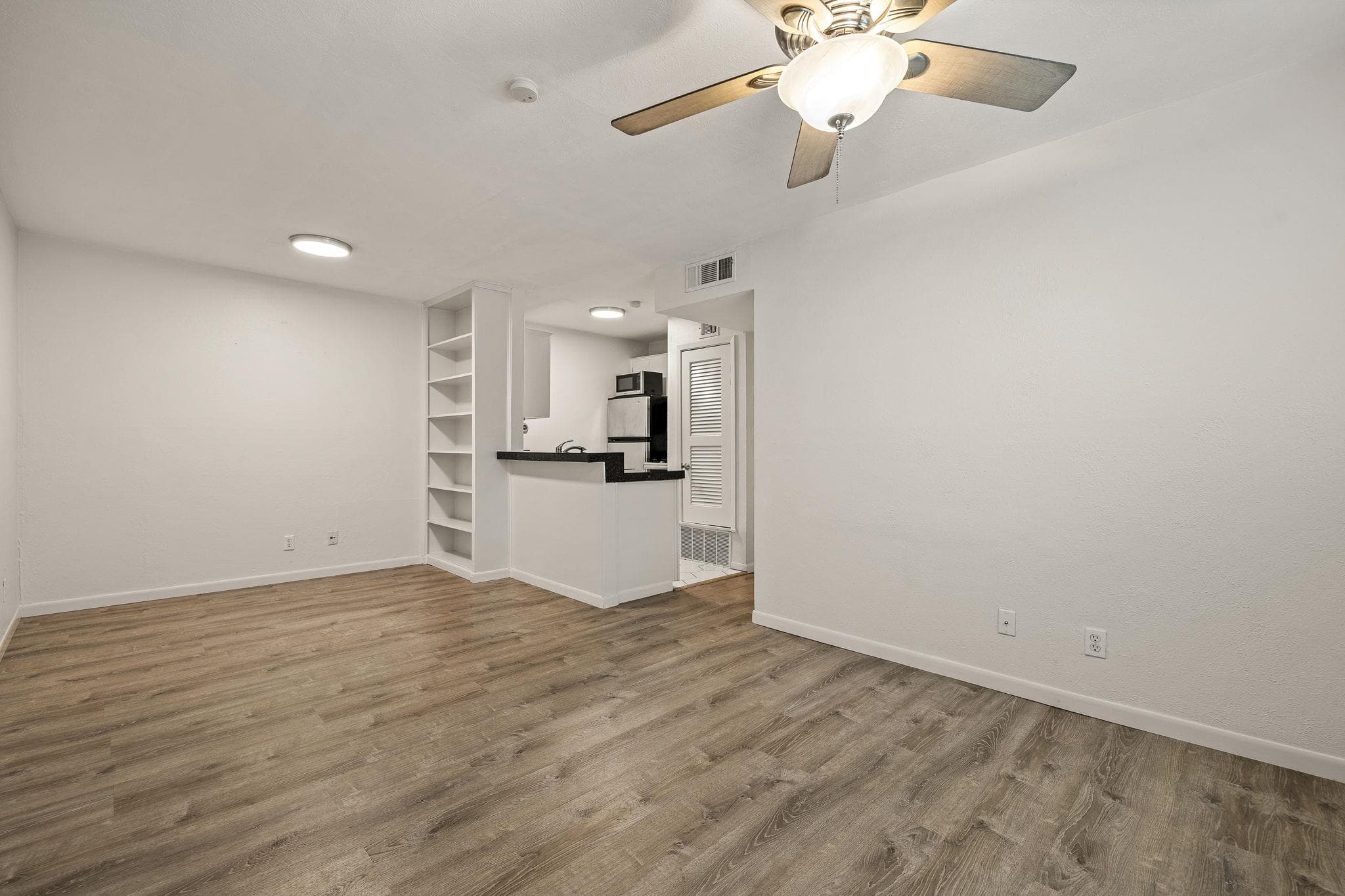 4306 Avenue A None #105