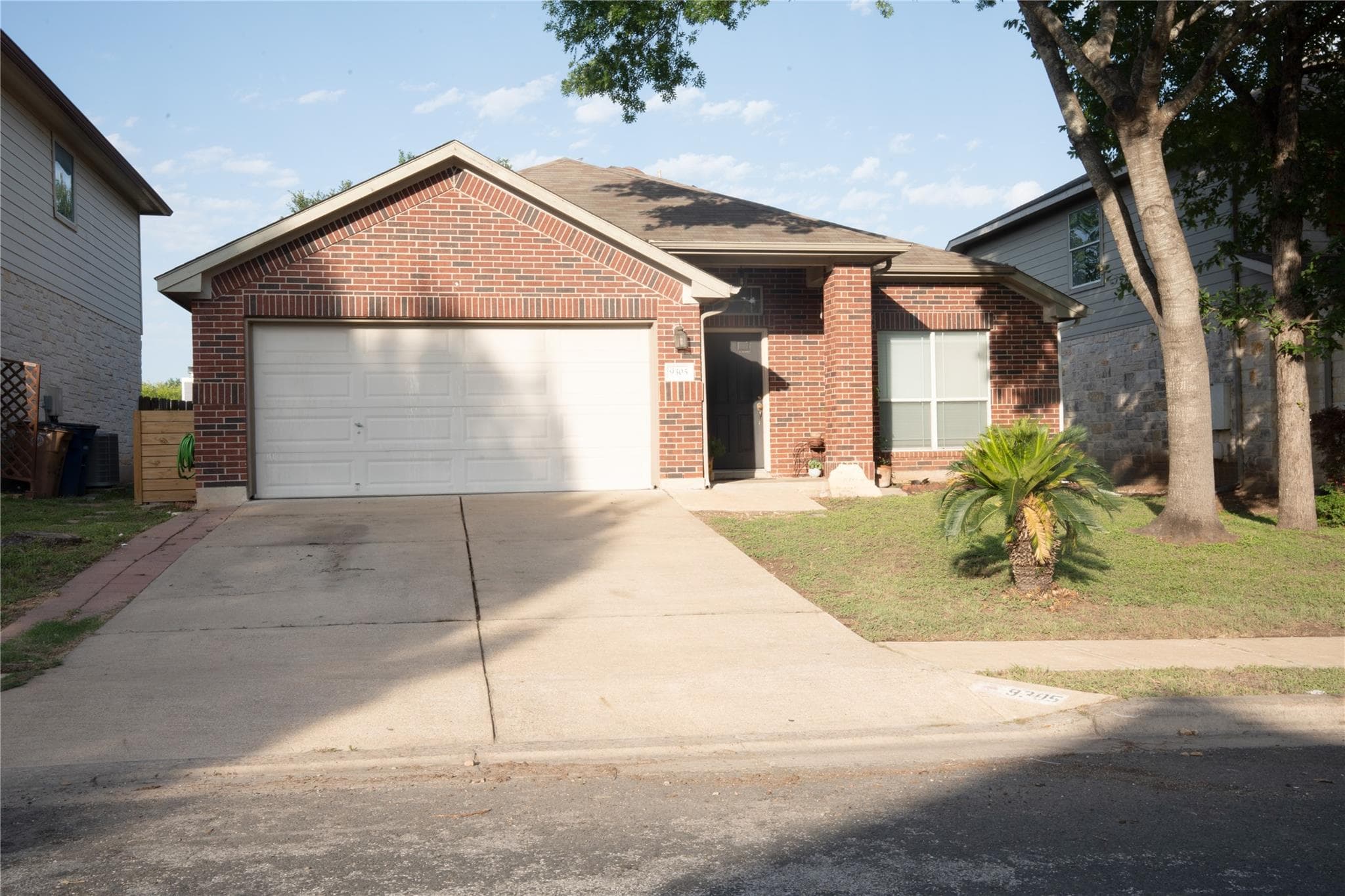 9305 Pioneer Forest Dr