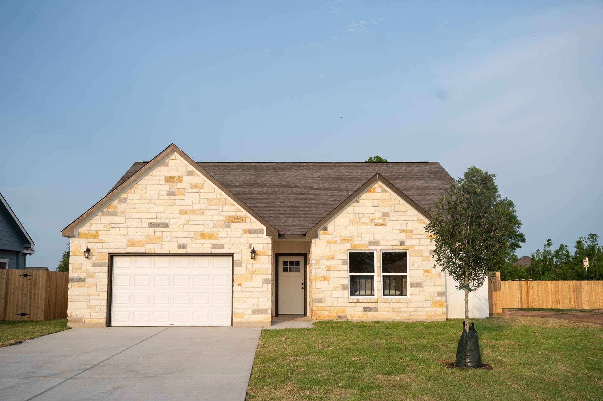 304 String Prairie Way
