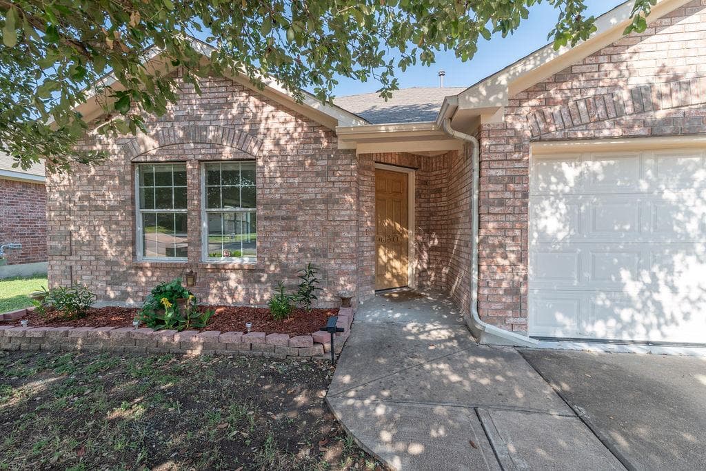 1310 Rainbow Parke Dr