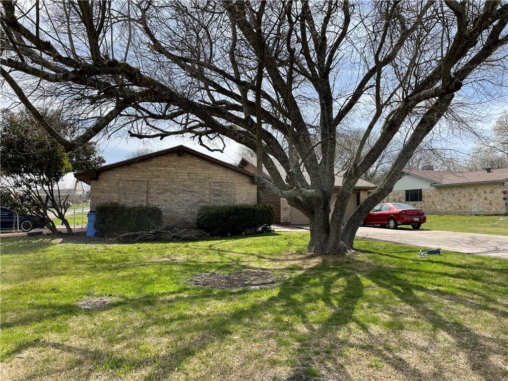 801 Old Austin Pflugerville Rd #A&B