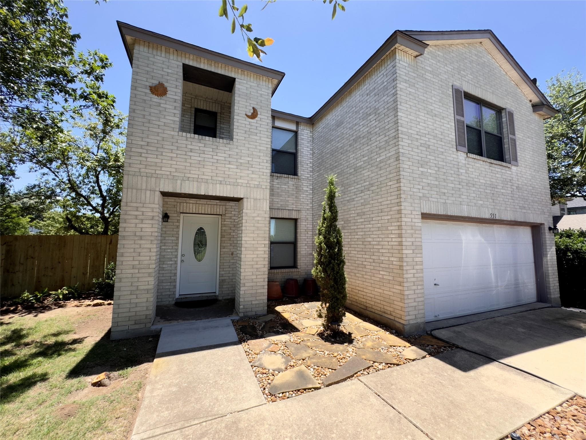 551 Abundance Ln